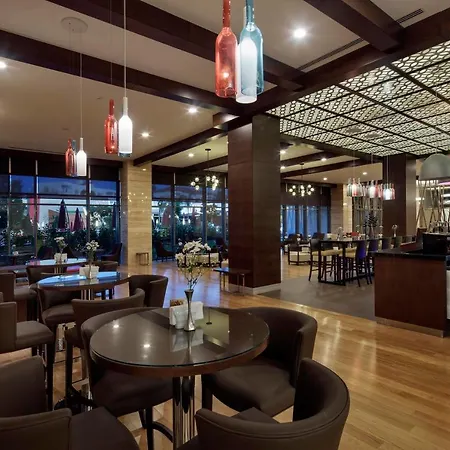 Üdülőközpont The Sense De Luxe 5*