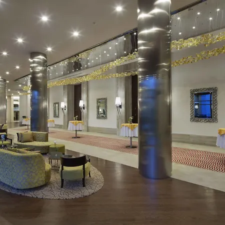 אתר נופש The Sense De Luxe 5*