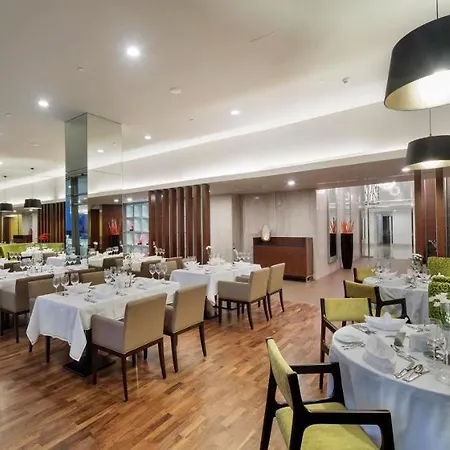 منتجع The Sense Deluxe 5*