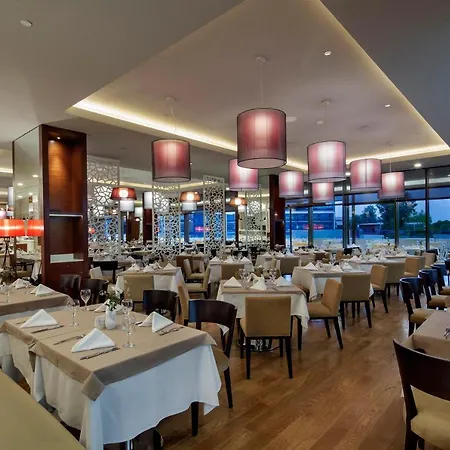 منتجع The Sense Deluxe 5*